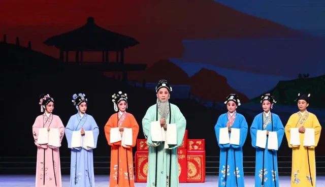 东莞建网站公司：戏迷论坛如何整合经典剧目资源